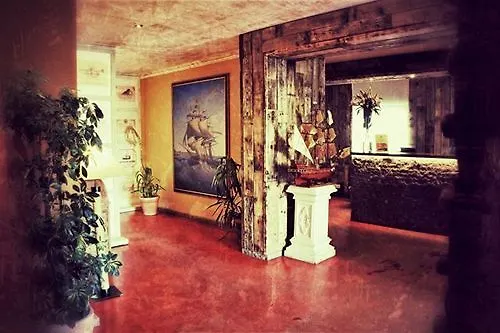 **** Szálloda Villa St. Tropez Prága Csehország