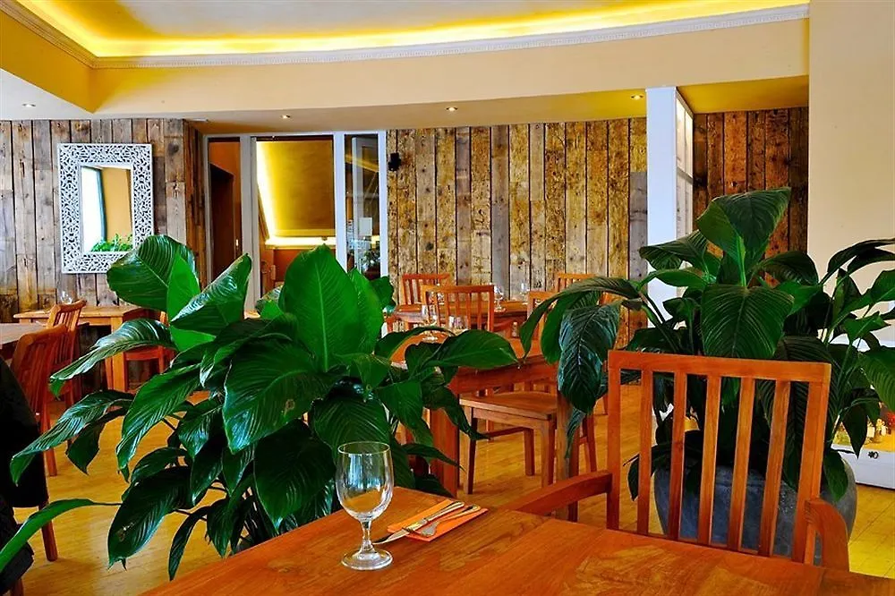 Villa St. Tropez Prága