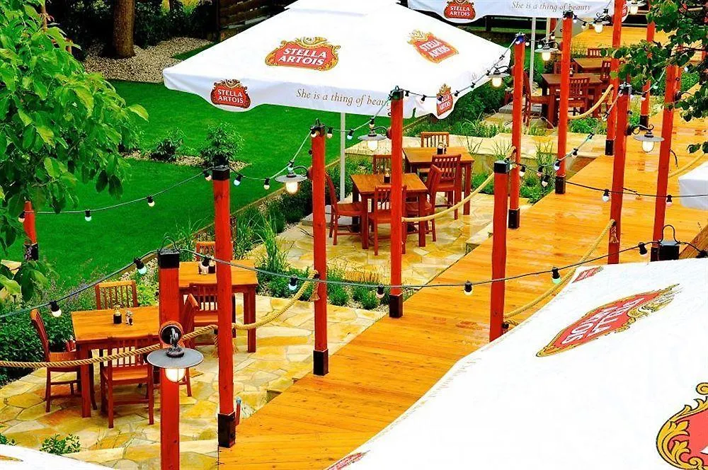 פראג Villa St. Tropez 4*,